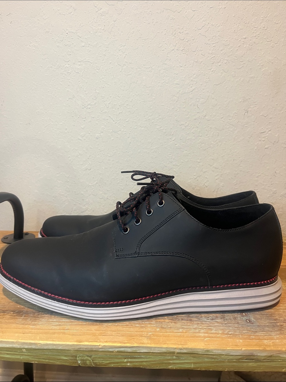 Cole Haan Original Grand Plain Toe Derby Shoes Black with Red Stitching size 13